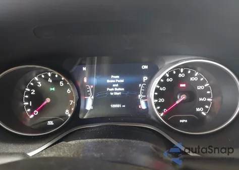 2018 Jeep Compass Latitude 4X4 из США, поврежденный, VIN 3C4NJDBB9JT116391